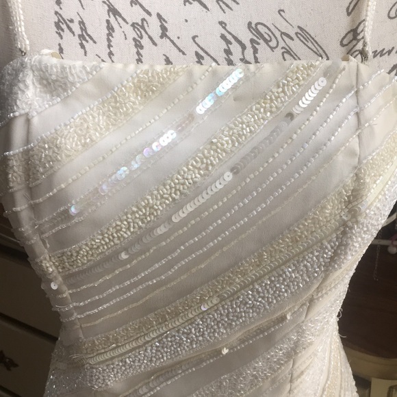 Gorgeous ivory sequin formal evening gown - Picture 2 of 8